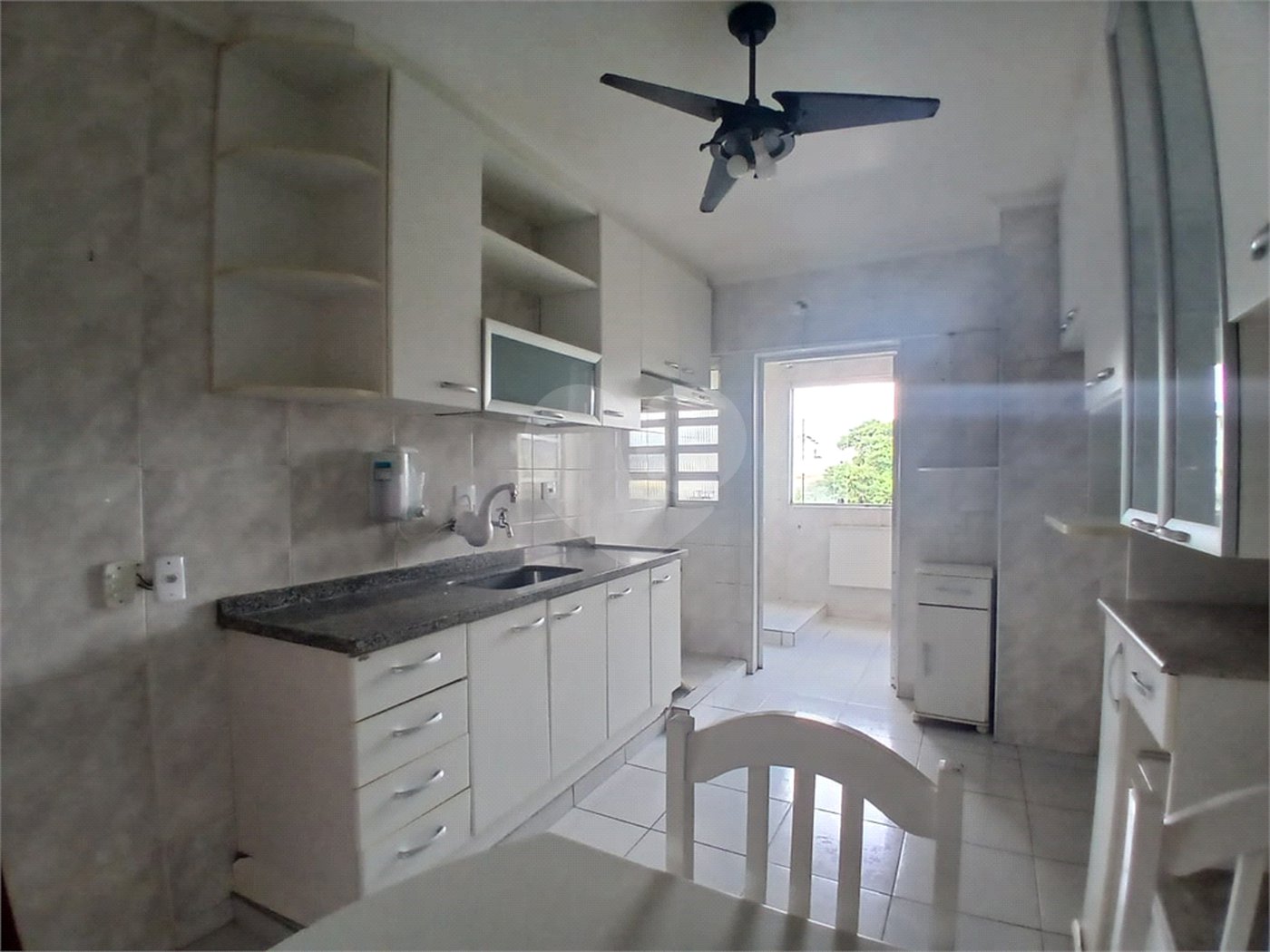 Apartamento à venda ou para alugar com 3 quartos, sendo 1 suíte,  em Jardim Flórida, São Roque, SP