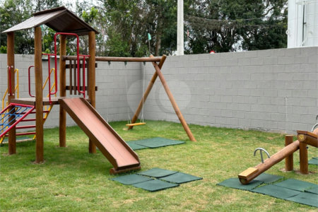 Casa à venda ou para alugar com 2 quartos no condomínio Residencial Caxangá 2, Suzano - SP