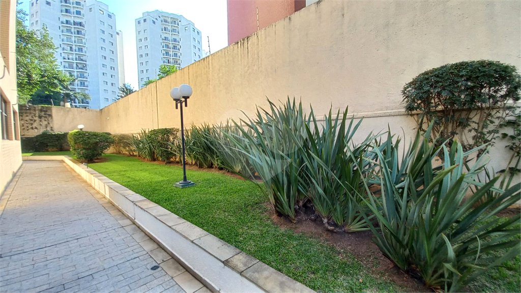 Apartamento à venda com 3 quartos, sendo 1 suíte,  em Vila Indiana, São Paulo, SP