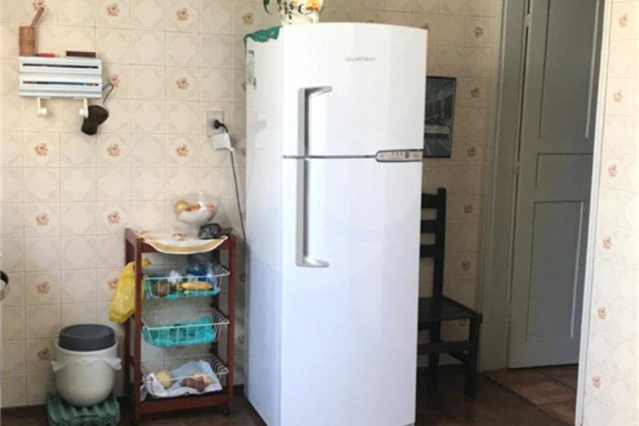 Sobrado à venda com 10 quartos, sendo 2 suítes, em Pirituba, São Paulo, SP