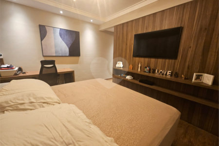 Apartamento à venda com 3 suítes em Santa Teresinha, São Paulo, SP