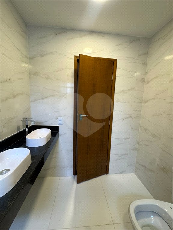 Casa à venda com 5 quartos, sendo 4 suítes, no condomínio Grand Park, Rio de Janeiro - RJ