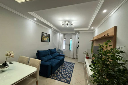Casa à venda com 3 quartos, sendo 1 suíte, no condomínio Mira Estrela, São Paulo - SP