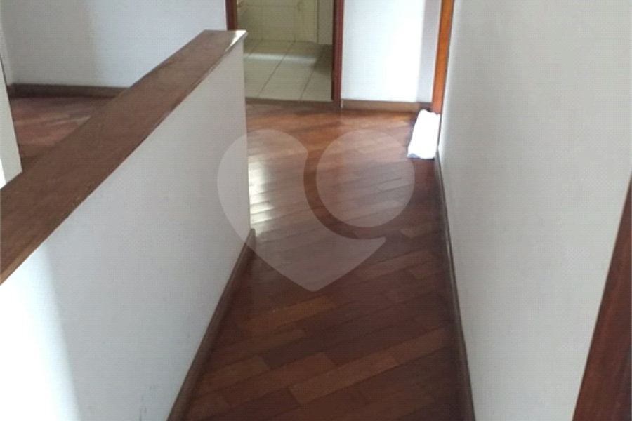 Sobrado à venda com 4 quartos, sendo 2 suítes, em Tremembé, São Paulo, SP