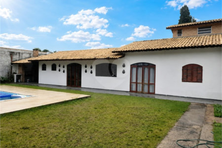 Chácara à venda com 3 suítes em Pavão (canguera), São Roque, SP