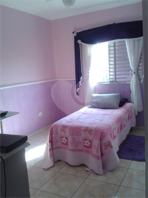 Sobrado à venda com 3 quartos em Vila Dona Augusta, São Paulo, SP