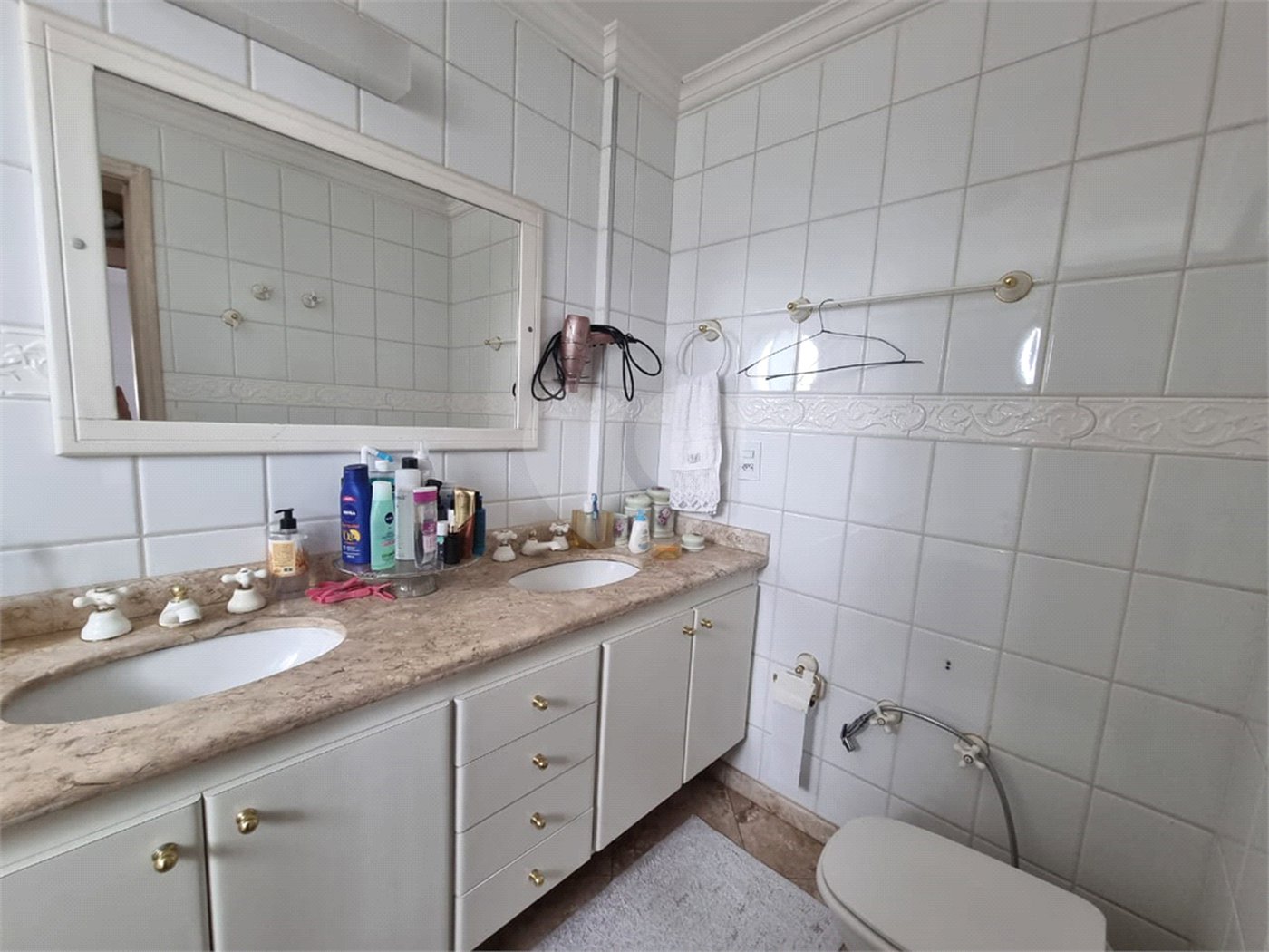 Apartamento à venda com 3 suítes no Centro, Sorocaba, SP