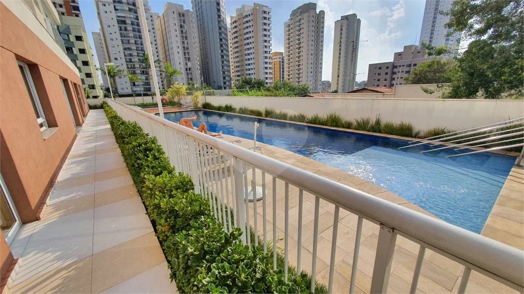 Apartamento à venda com 2 quartos, sendo 1 suíte,  em Santa Teresinha, São Paulo, SP