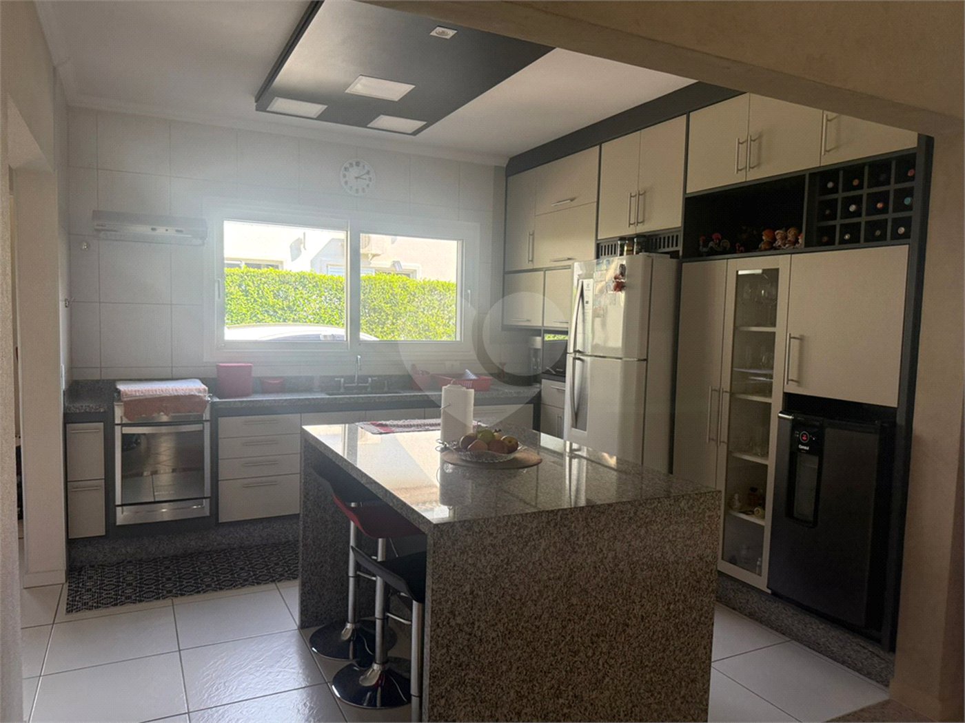 Casa à venda com 3 suítes no condomínio Terras de Mont Serrat, Salto - SP