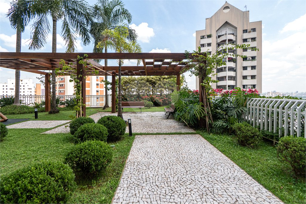 Apartamento à venda com 3 suítes em Sumarezinho, São Paulo, SP