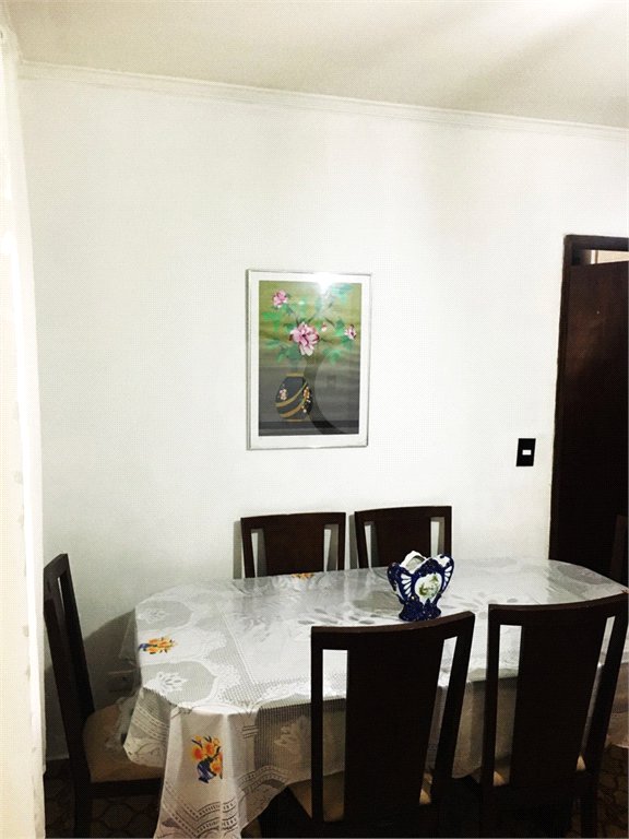 Sobrado à venda com 4 quartos, sendo 1 suíte,  em Vila Gomes, São Paulo, SP