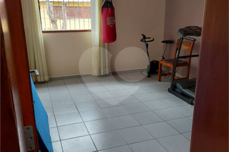 Sobrado à venda com 4 quartos, sendo 2 suítes, em Santo Amaro, São Paulo, SP