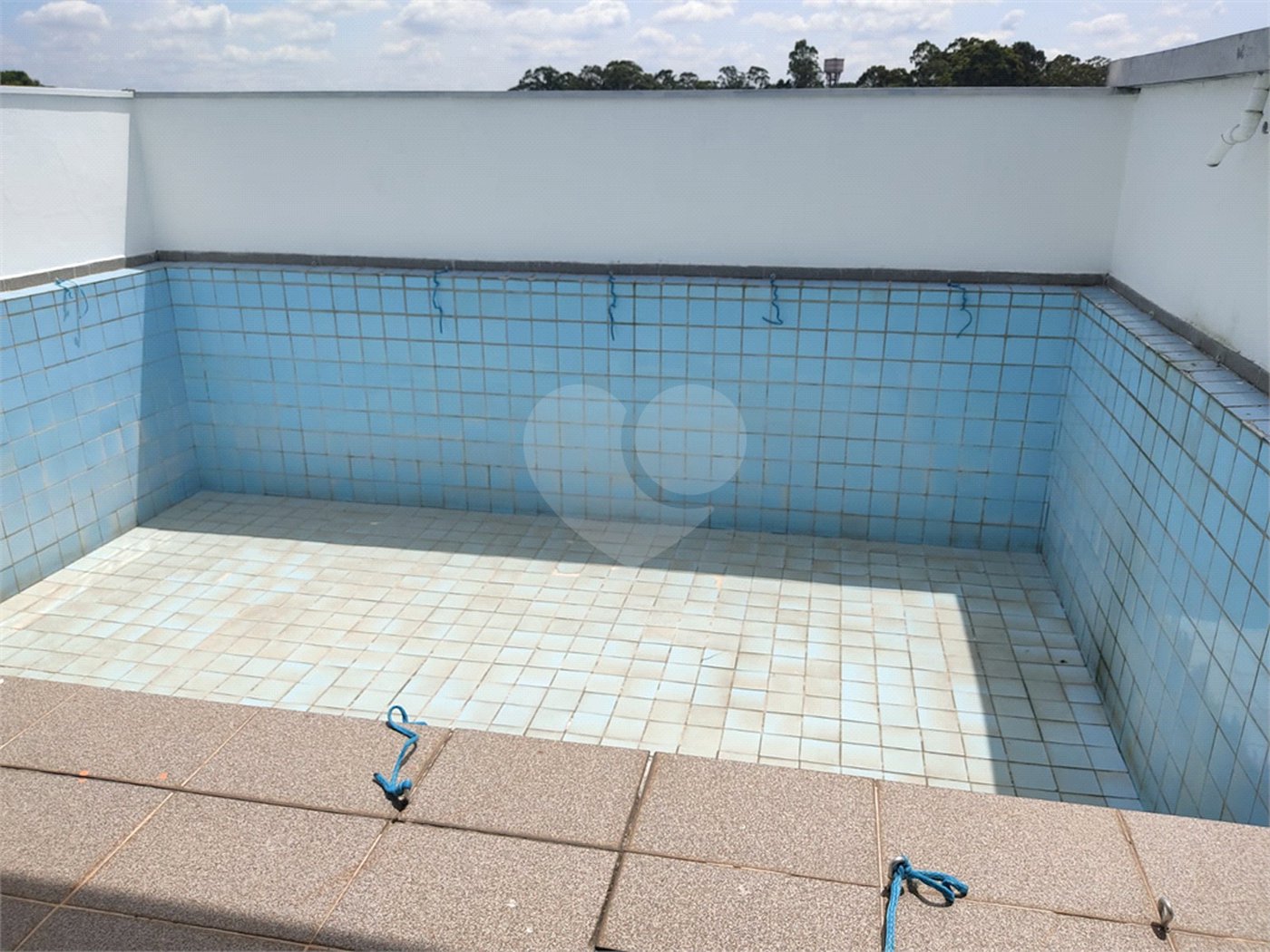 Sobrado à venda com 4 quartos, sendo 1 suíte, em Cidade Jardim Cumbica, Guarulhos, SP