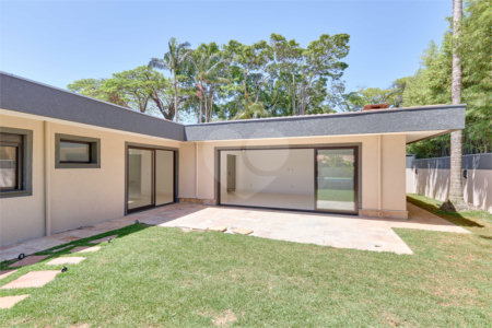 Casa Térrea à venda com 4 quartos, sendo 3 suítes, em Jardim Prudência, São Paulo, SP