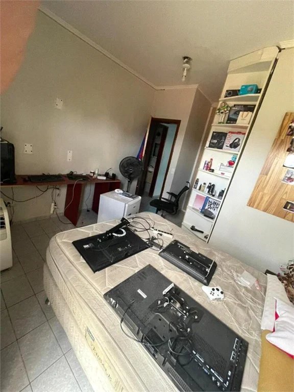 Sobrado à venda com 4 quartos, sendo 1 suíte,  em Jardim Catanduva, São Paulo, SP