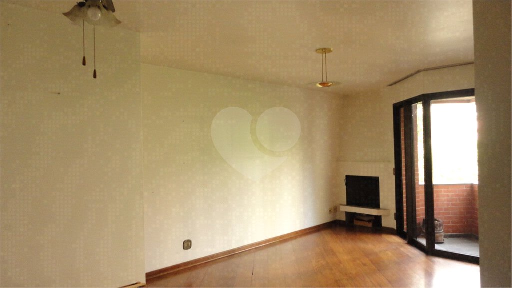 Apartamento à venda com 3 quartos, sendo 1 suíte, em Vila Andrade, São Paulo, SP