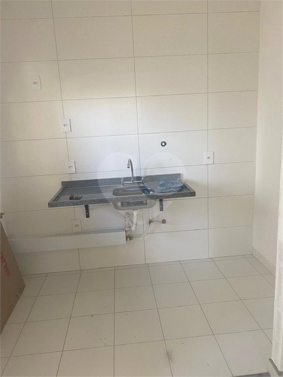 Apartamento à venda com 2 quartos, sendo 1 suíte, em Jardim Santo Antônio, Valinhos, SP