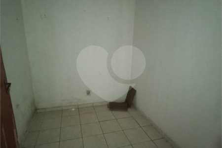Salão à venda com 3 quartos, sendo 1 suíte, em Vila Áurea, Ponta Porã, MS