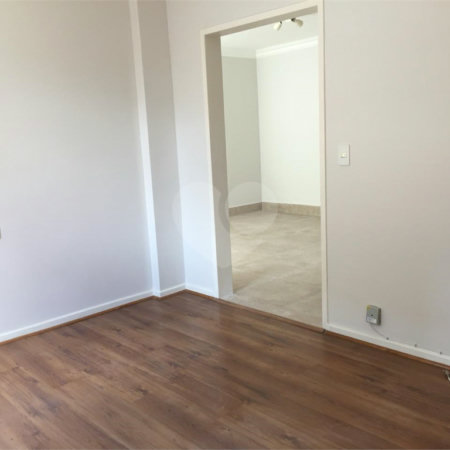 Apartamento à venda com 3 quartos, sendo 1 suíte, em Itaim Bibi, São Paulo, SP