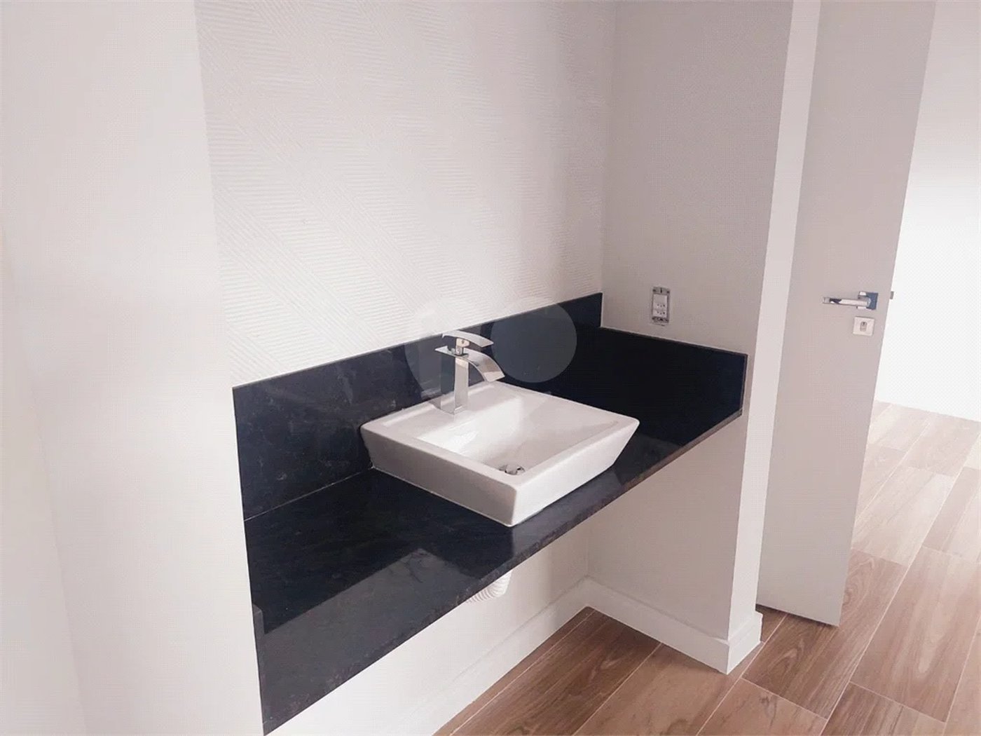 Casa à venda com 3 quartos, sendo 1 suíte, no condomínio São Venancio Granville, Itupeva - SP