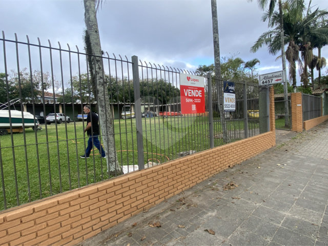 Terreno à venda em Interlagos, São Paulo, SP