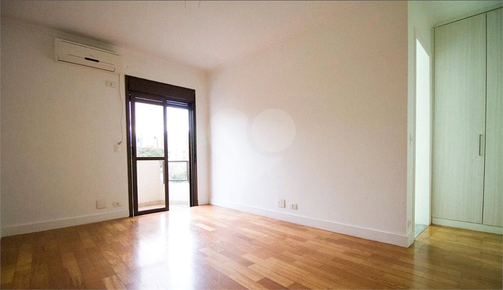 Apartamento à venda com 3 suítes em Jardim Vila Mariana, São Paulo, SP