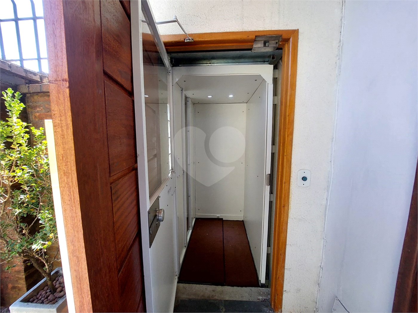 Casa à venda com 3 quartos, sendo 1 suíte, em Botafogo, Rio de Janeiro, RJ