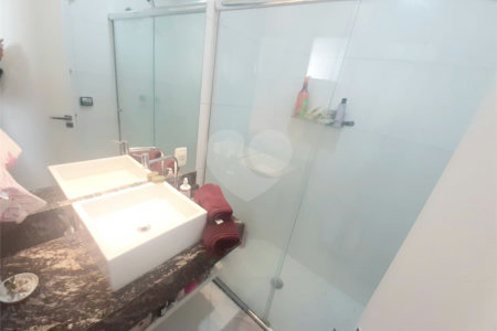 Apartamento à venda com 3 quartos em Moema, São Paulo, SP
