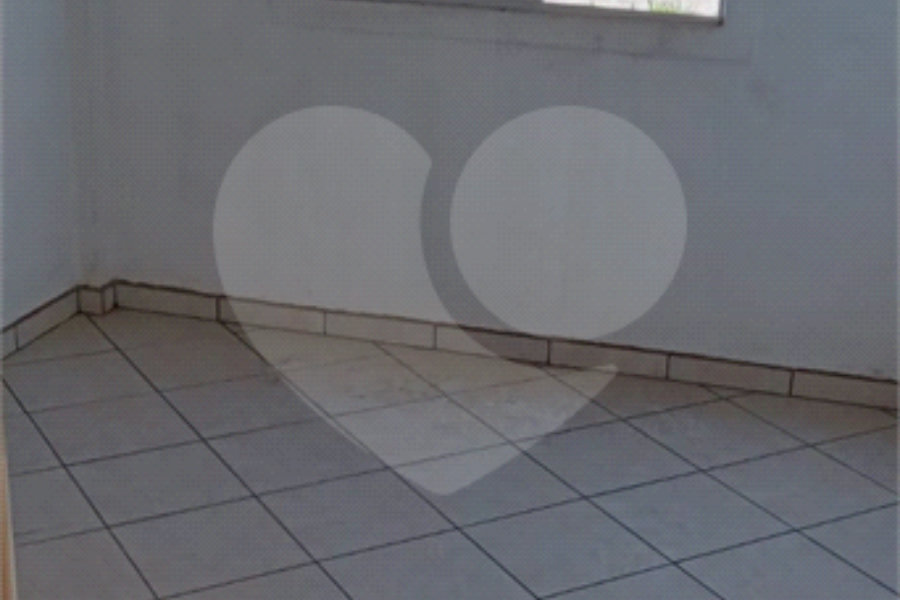 Apartamento à venda com 2 quartos em Cidade Tiradentes, São Paulo, SP