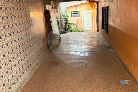 Casa à venda com 2 quartos no Centro, Salto, SP