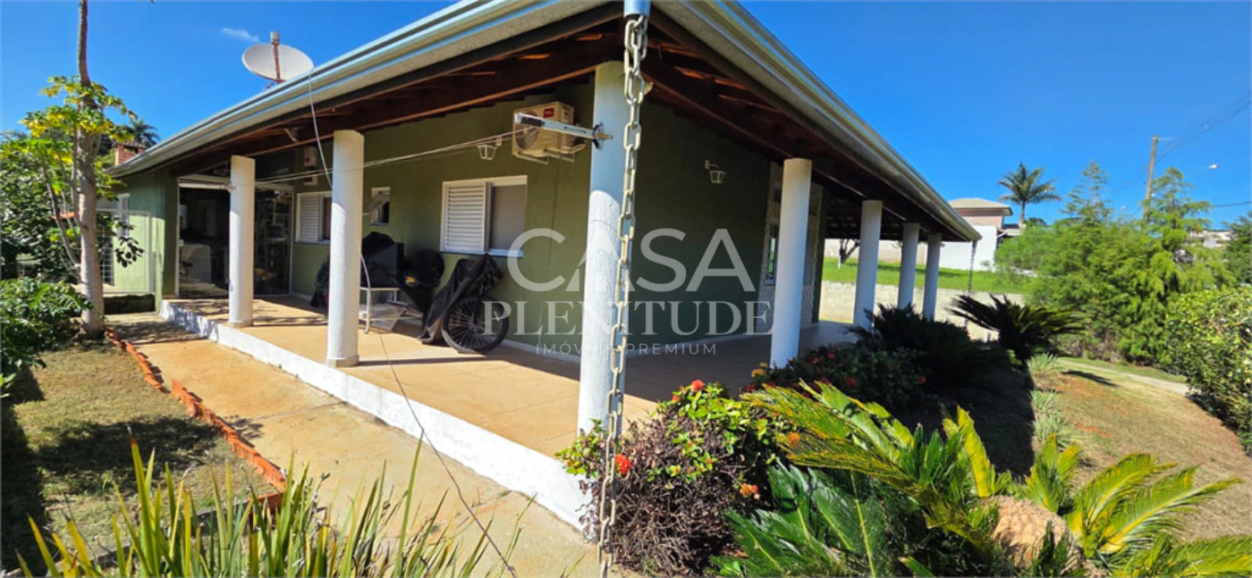 Casa em condomínio à venda ou para alugar com 3 quartos, sendo 1 suíte,  em Village da Serra, Araçoiaba da Serra, SP