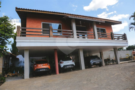 Casa à venda com 3 quartos, sendo 1 suíte, no condomínio Parque da Fazenda, Itatiba - SP