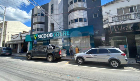 Casa à venda com 2 quartos no Centro, Serra Negra, SP