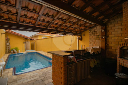 Casa à venda com 3 quartos, sendo 1 suíte, em Vila Mazzei, São Paulo, SP