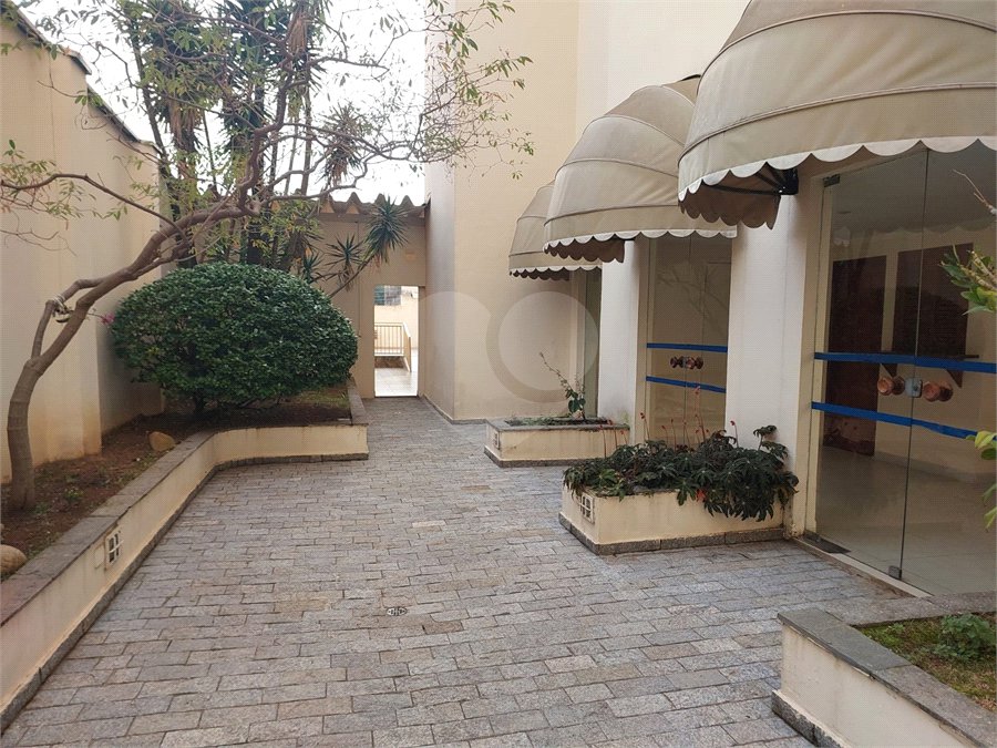 Apartamento à venda com 3 quartos em Vila Ipojuca, São Paulo, SP