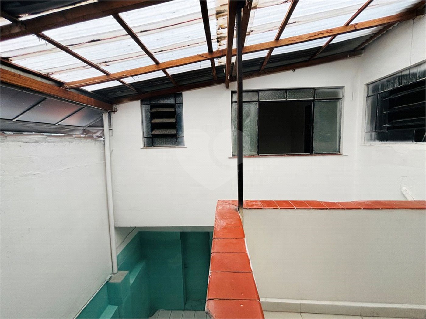 Sobrado à venda com 3 quartos, sendo 1 suíte, em Vila Romana, São Paulo, SP