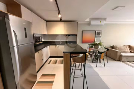 Apartamento à venda com 2 suítes em Jurerê, Florianópolis, SC