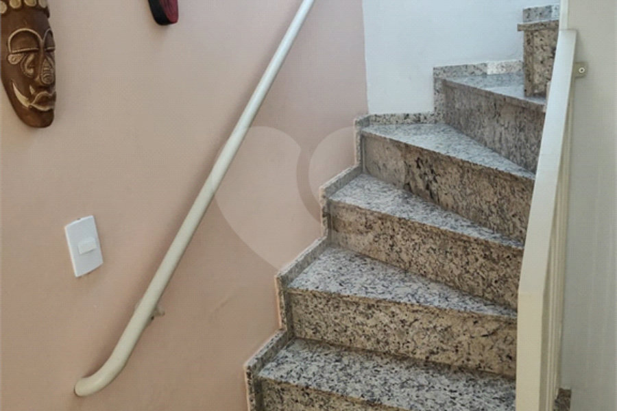Sobrado à venda com 3 quartos, sendo 1 suíte, em Tremembé, São Paulo, SP