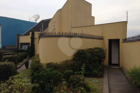 Casa à venda com 3 quartos, sendo 1 suíte, em Jardim Japão, São Paulo, SP