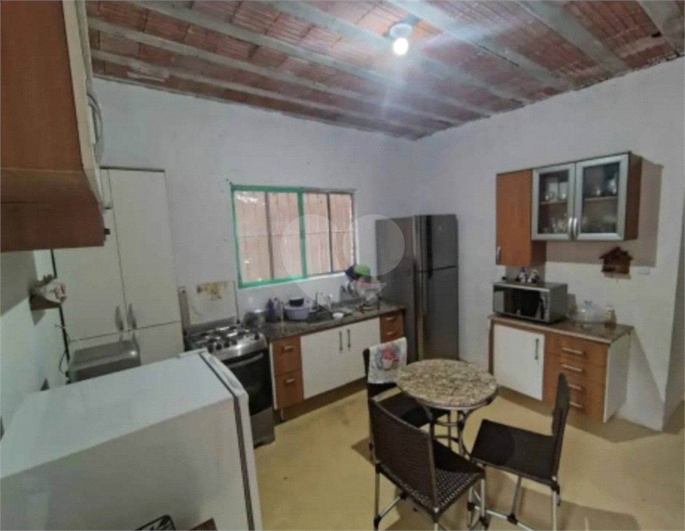 Casa à venda com 2 quartos no condomínio Antilhas, Cotia - SP