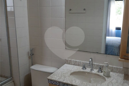 Apartamento à venda com 3 quartos, sendo 1 suíte, em Santo Amaro, São Paulo, SP