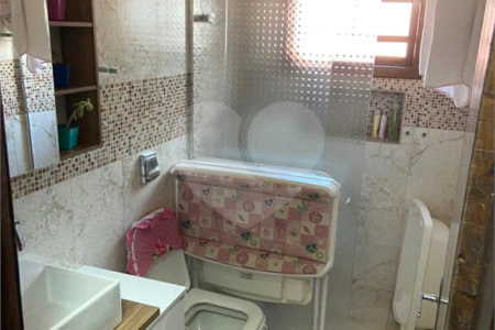 Sobrado à venda com 3 suítes em Jardim Celeste, São Paulo, SP