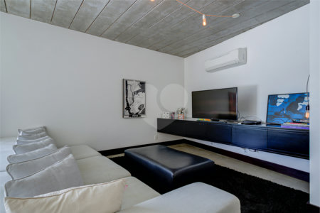 Casa à venda com 3 suítes em Alto da Boa Vista, São Paulo, SP