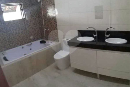 Chácara à venda com 3 quartos, sendo 1 suíte, em Caguassu, Sorocaba, SP