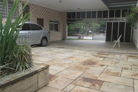 Casa à venda com 4 quartos, sendo 2 suítes,  em Jardim Guedala, São Paulo, SP