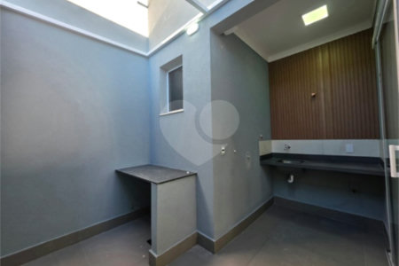 Casa à venda com 3 suítes em Marambaia, Vinhedo, SP