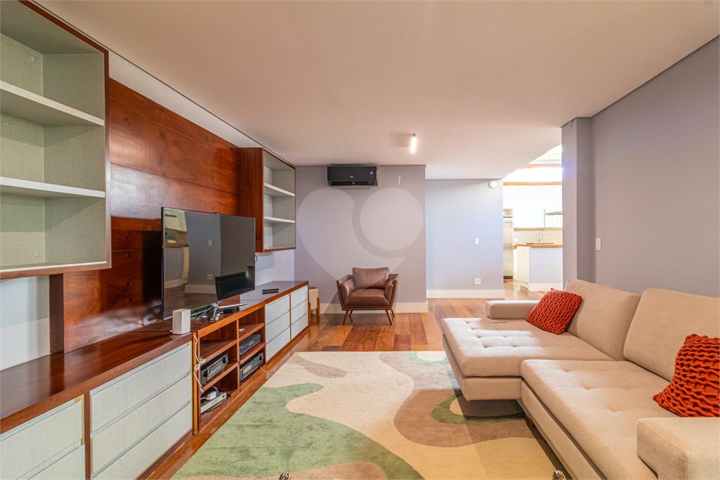 Casa à venda com 4 suítes em Campo Belo, São Paulo, SP