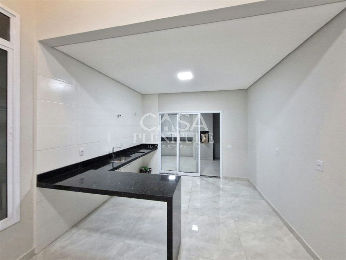 Casa em condomínio à venda com 3 quartos, sendo 1 suíte, em Cajuru do Sul, Sorocaba, SP