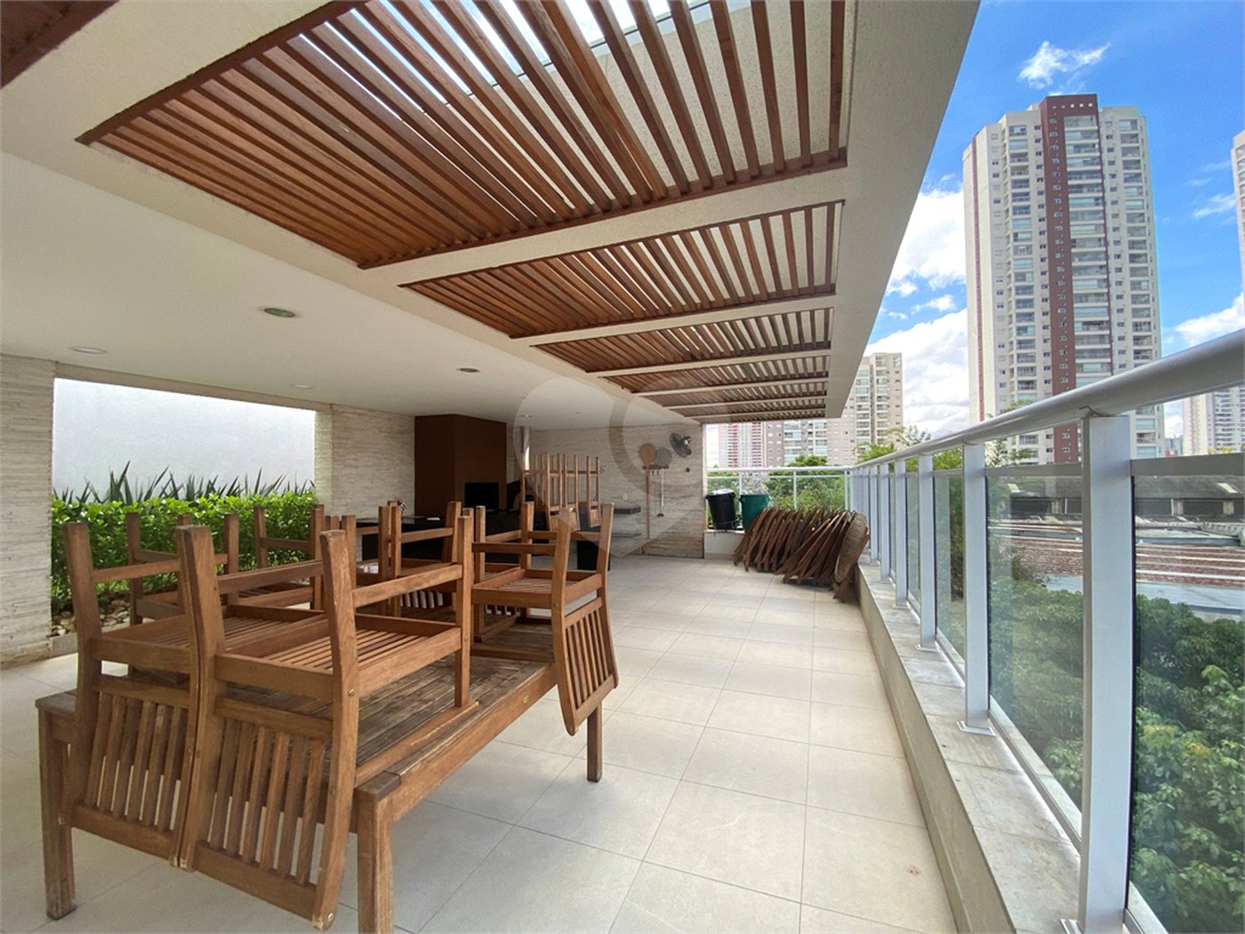 Apartamento à venda com 3 suítes em Barra Funda, São Paulo, SP