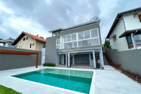 Casa à venda com 4 suítes no condomínio Alpes de Vinhedo, Vinhedo - SP